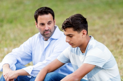 چرا نوجوانان توصیه والدینشان را نمی پذیرند؟ 